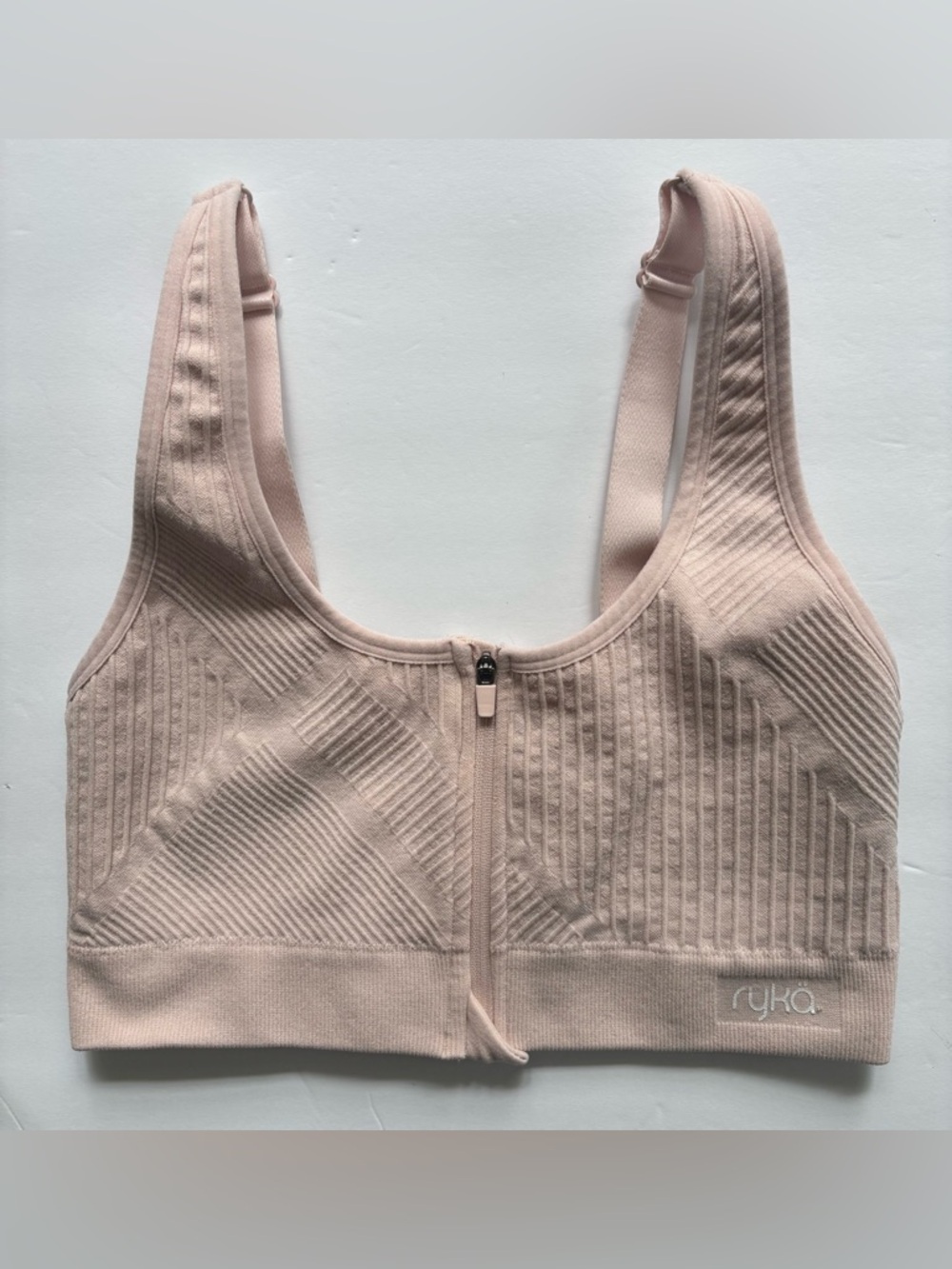 Ryka Textured Sports Bra Medium Pale Pink Front Zip Seamless Wireless No Pads
